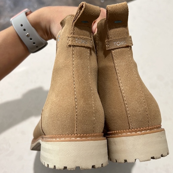 TOMS Suede Cleo Boots - Picture 9 of 13